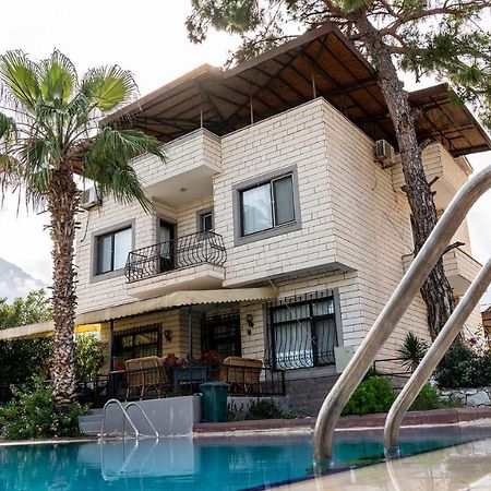 Spacious Villa With Sea And Mountain View Kemer Kültér fotó